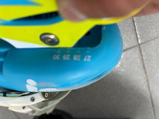 Bolsa con ruedas para patines niña + patines
