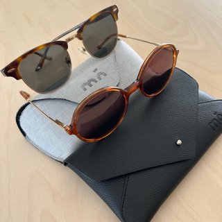 2 GAFAS MULTI OPTICA y FUNDA
