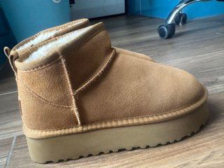 Stivaletti UGG Platform N. 38