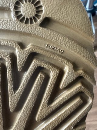 Stivaletti UGG Platform N. 38