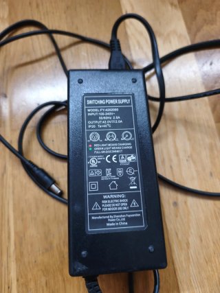 Cargador Patinete Eléctrico