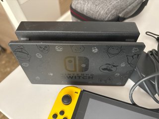 Nintendo Switch + Accesorios y Juegos