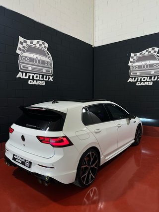 Volkswagen Golf R 8 Akrapovic