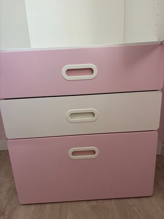 Armario infantil Ikea blanco y rosa