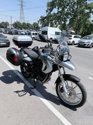 BMW 650GS Plata y Negra