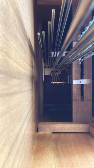 Reloj de péndulo de madera