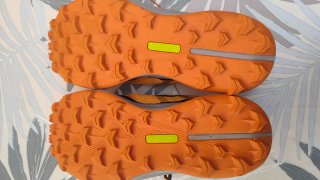 Zapatillas trail running ,senderismo,montaña.