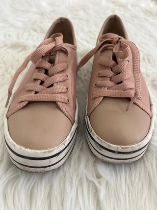 Zapatillas rosas con plataforma