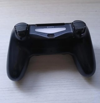 PS4 (PlayStation 4) 1 TB Negra