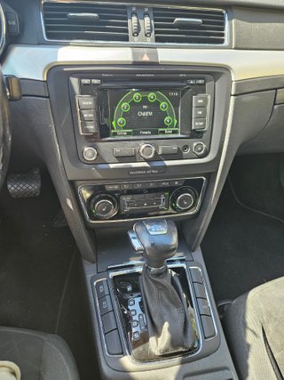 Skoda Superb 2.0TDI, Elegance, Auto,Top Spec,159km
