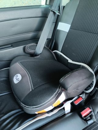 Alzador coche PLAY con Isofix