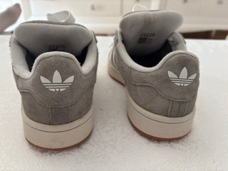Adidas Campus Original 00s Gris y Blanco