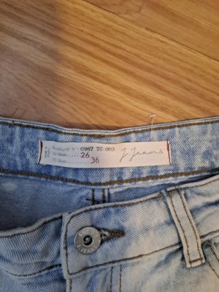 Pantalón corto vaquero con encaje