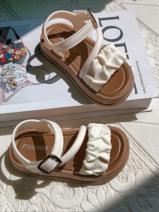 Sandalias Niña Blancas con Volante