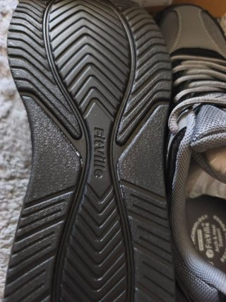 Zapatillas deportivas FitVille grises y negras