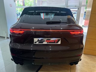 Porsche Cayenne E-Hybrid 2022