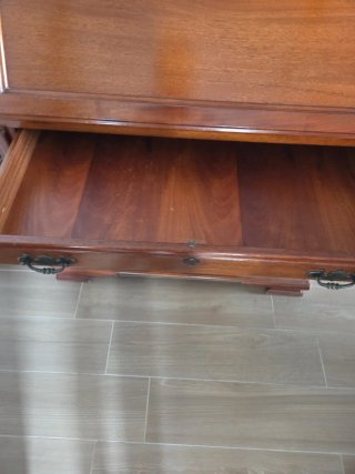 Secreter de madera maciza
