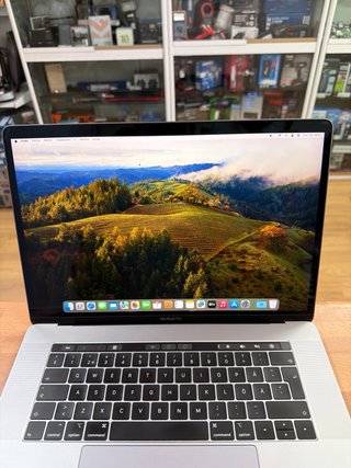 MacBook Pro 2019 15” i7 16GB RAM 256GB SSD
