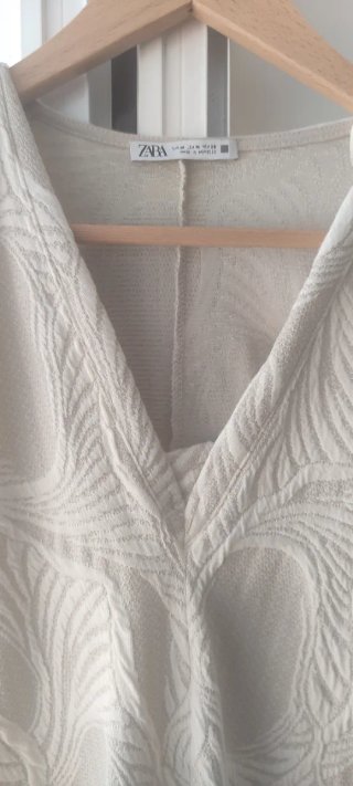 Vestido Zara Beige