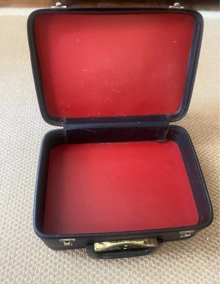 Necessaire vintage preto completo