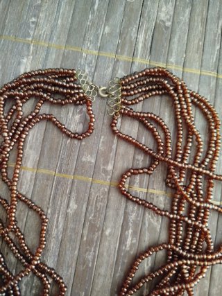 Collar artesanal cuentas marrones