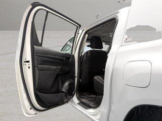 Toyota Hilux 2.4 D-4D Cabina Doble GX