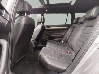 Volkswagen Passat 2022 RLINE