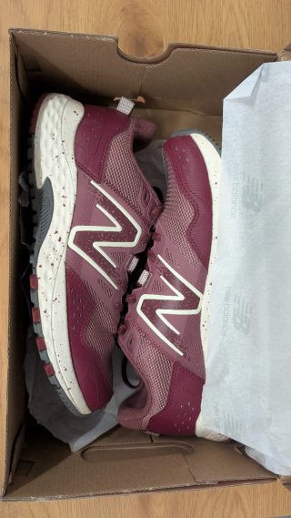 Zapatillas New Balance WT410CR8 Talla 40 NUEVAS