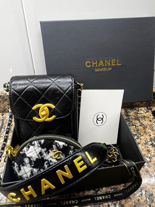 Set Chanel Makeup Bolso y Monedero