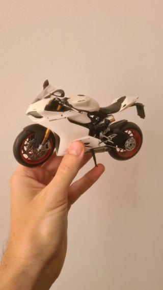 Maqueta Tamiya Ducati 1199