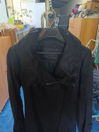 Abrigo ZARA negro talla M