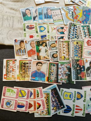 Lotto 60+ figurine Panini anni 80 Calcio