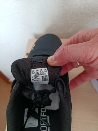 Puma Anzarun Lite Negro y Blanco
