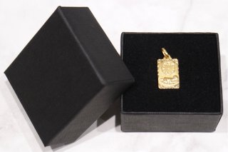 PLACA BEBÉ-RELOJ, ORO 18K/1.9g
