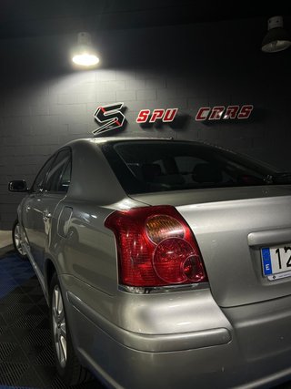 Toyota Avensis 1.8 VVT-i SOL