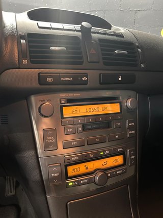Toyota Avensis 1.8 VVT-i SOL