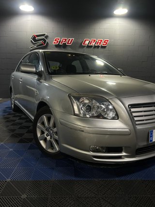 Toyota Avensis 1.8 VVT-i SOL