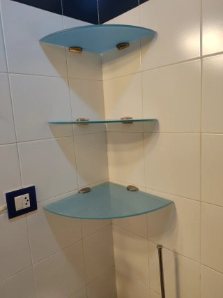 Estantería de cristal para baño