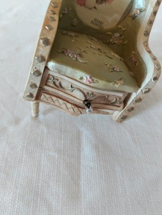 Poltroncina vintage portafoto dipinta a mano