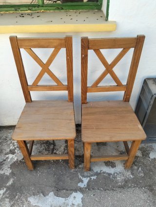 Sillas de madera rústicas (2 unidades)