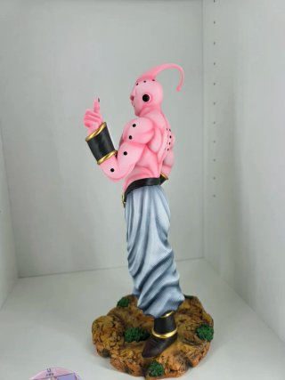 Majin buu figure