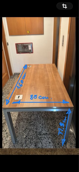 Mesa de oficina madera y metal