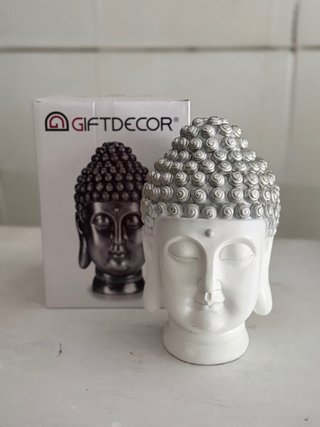Figura Buda GiftDecor Plata y Blanco
