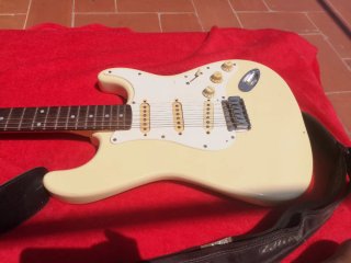 SQUIER STRATOCASTER SERIES MADE IN JAPAN - T038376