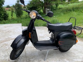 Vespa 200 Iris Negra