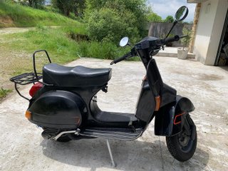 Vespa 200 Iris Negra