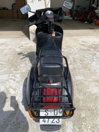 Vespa 200 Iris Negra