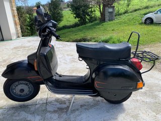 Vespa 200 Iris Negra