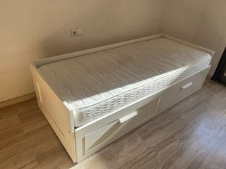 Cama Brimnes Ikea con colchón 80cm