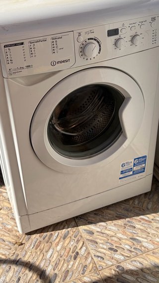 Lavadora Indesit 6kg 1000rpm